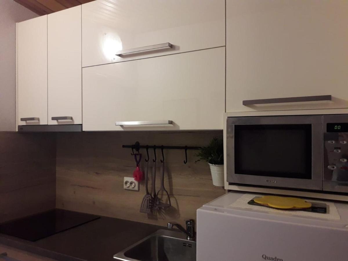 Apartments Carev 1293 Jezera Esterno foto