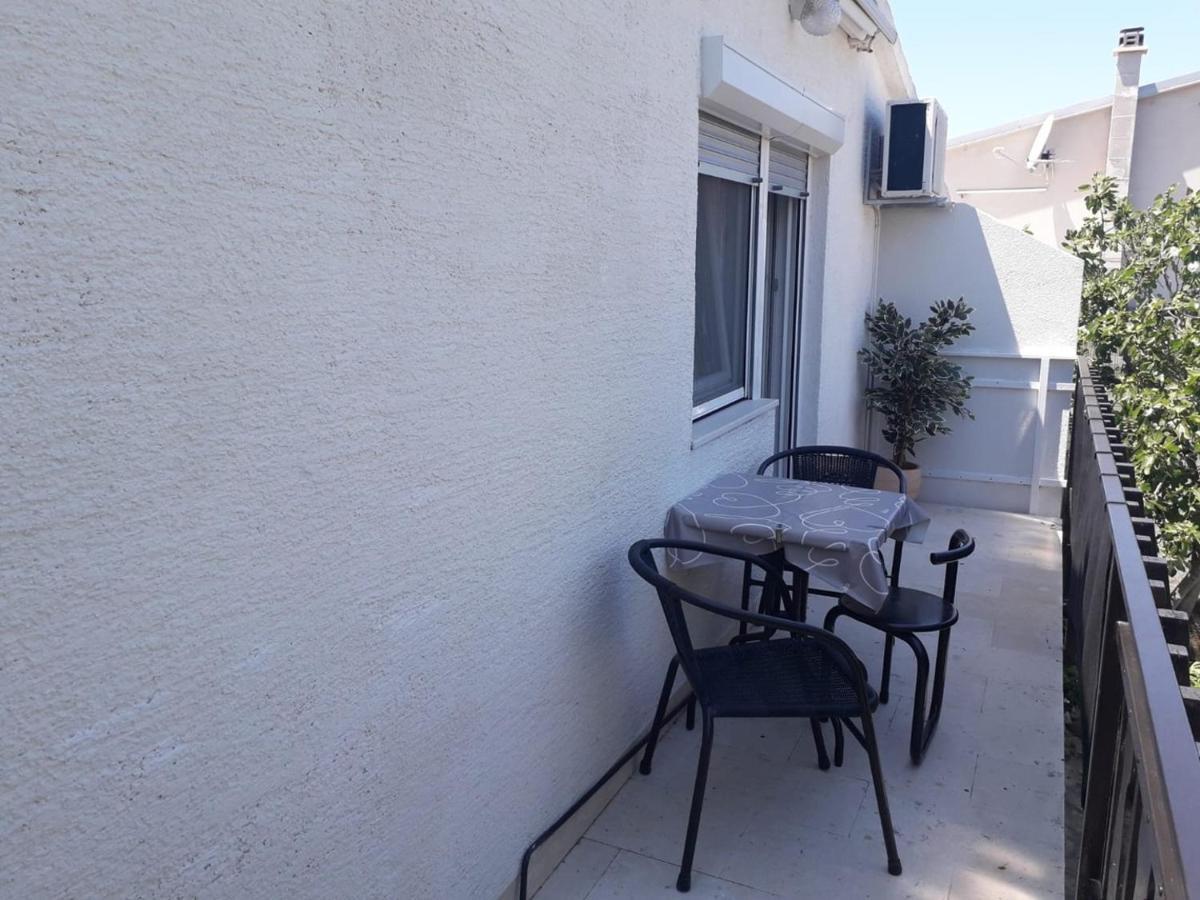 Apartments Carev 1293 Jezera Esterno foto