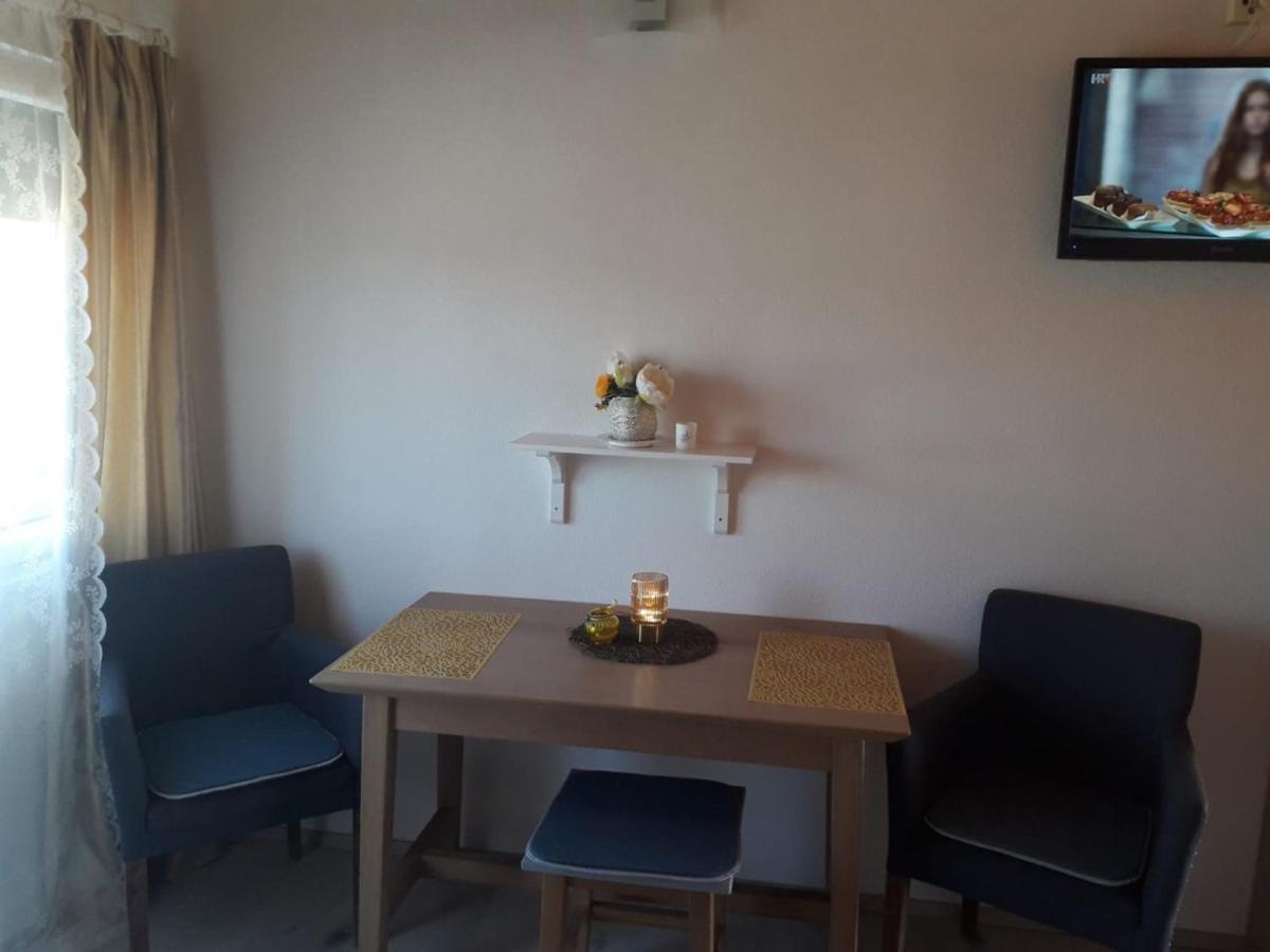 Apartments Carev 1293 Jezera Esterno foto