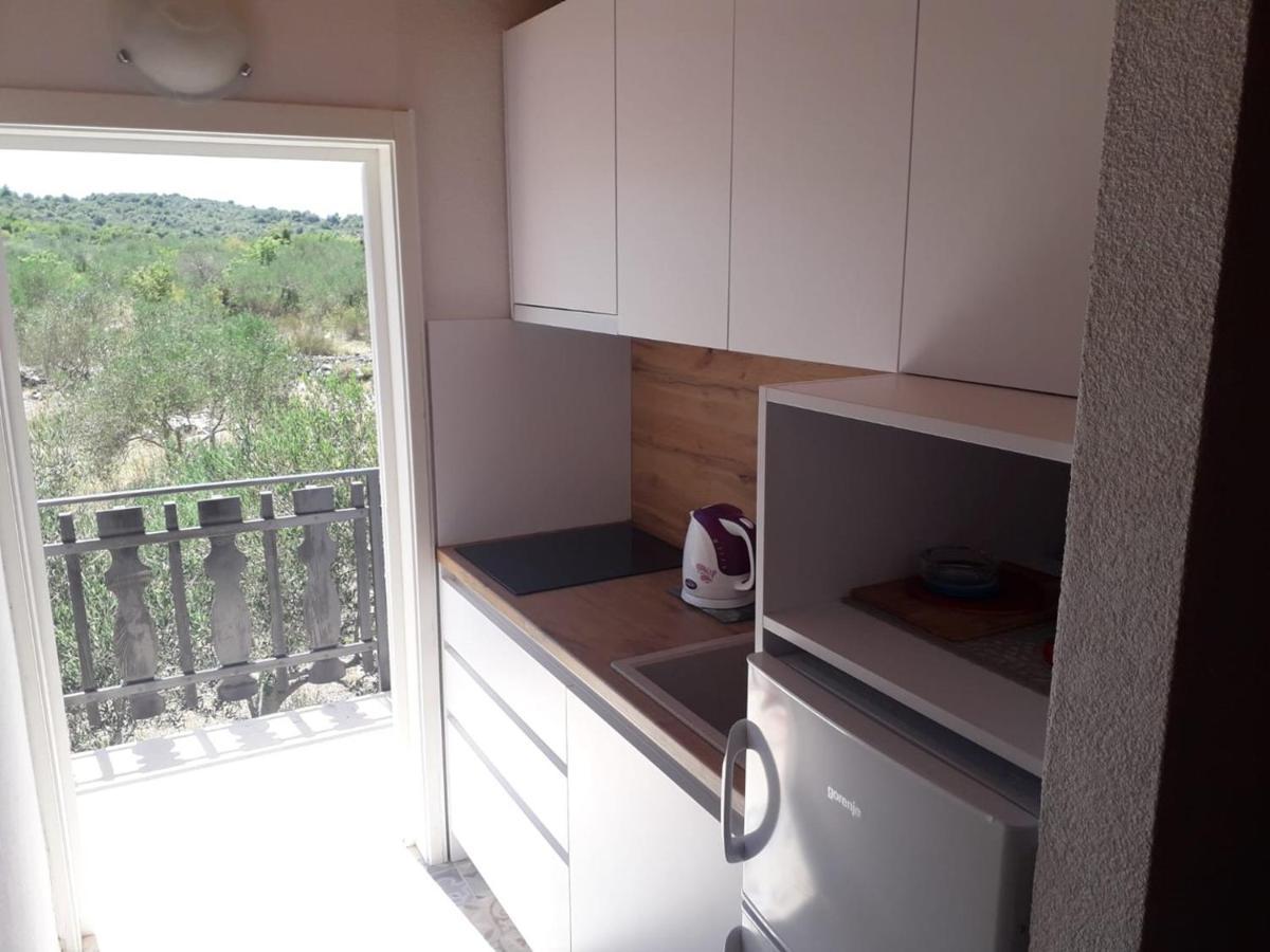 Apartments Carev 1293 Jezera Esterno foto